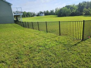 Aluminum Style E Fence Install!