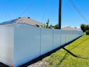 Vinyl Privacy Fence Install Melbourne, Fl2